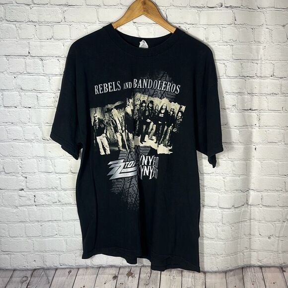 LYNYRD SKYNYRD ZZ Top Rebels and Bandoleros 2011 Tour Band T shirt Alstyle XL - Picture 1 of 7